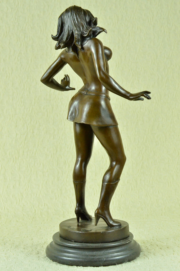 100% Solid Bronze Cat Woman Figurine Comic Marble Base Sculpture Home Decor