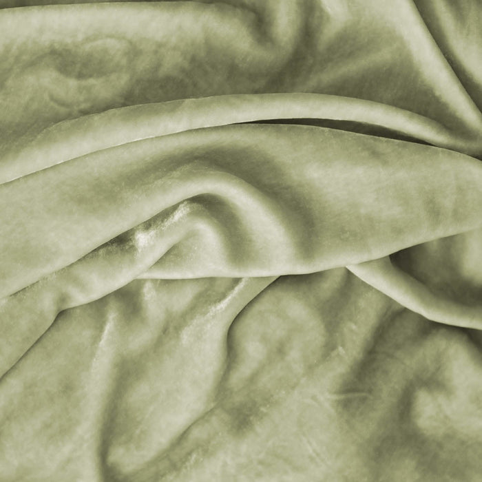 Divina Throws & Cushions