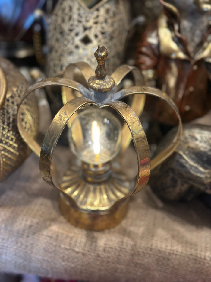 Gold Metal  Crown Light