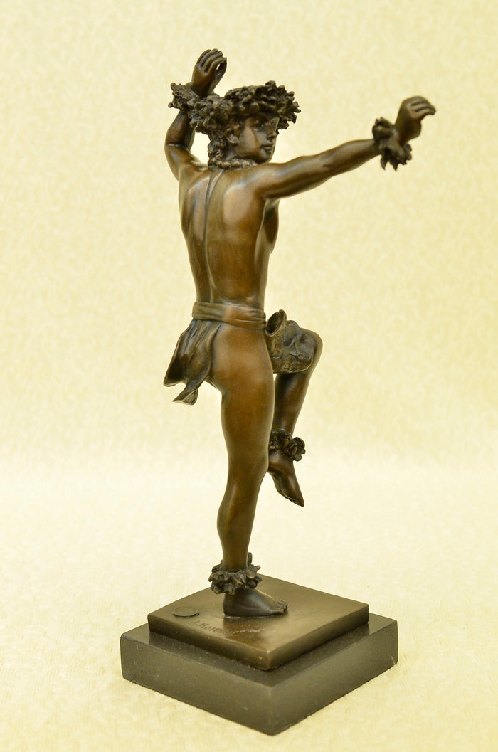 Hawaiian Man with Lei Dancing Waikiki Beach Hula Dancer Home Decor Hot Cast Gift