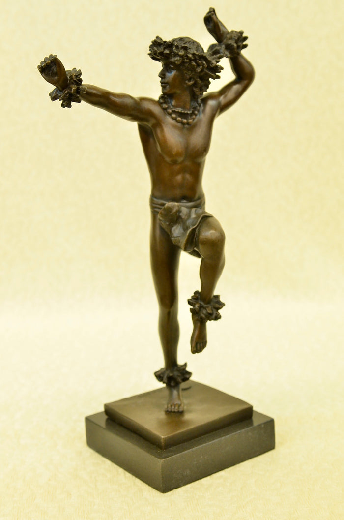 Hawaiian Man with Lei Dancing Waikiki Beach Hula Dancer Home Decor Hot Cast Gift