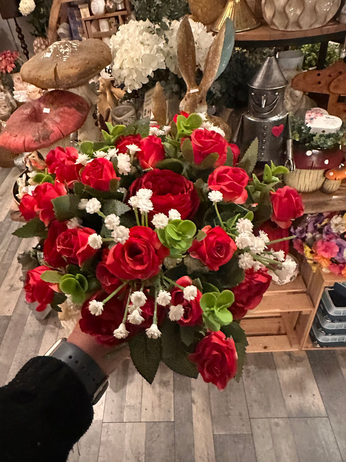 Red Rose 🌹 & Gypsophila Memorial Pot