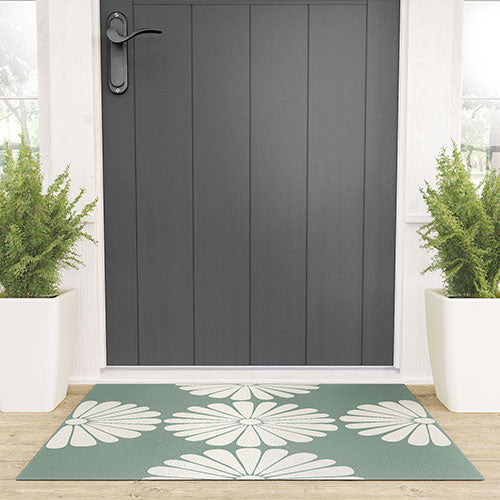 Retro Daisy XX Welcome Mat
