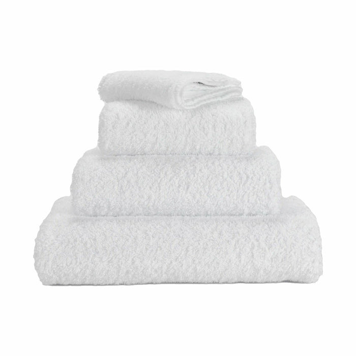 100 White / Bath Towel (28 x 54" | 70 x 140 cm)