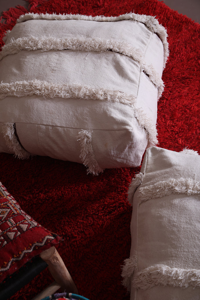 Two moroccan white poufs ottoman - kilim pouf