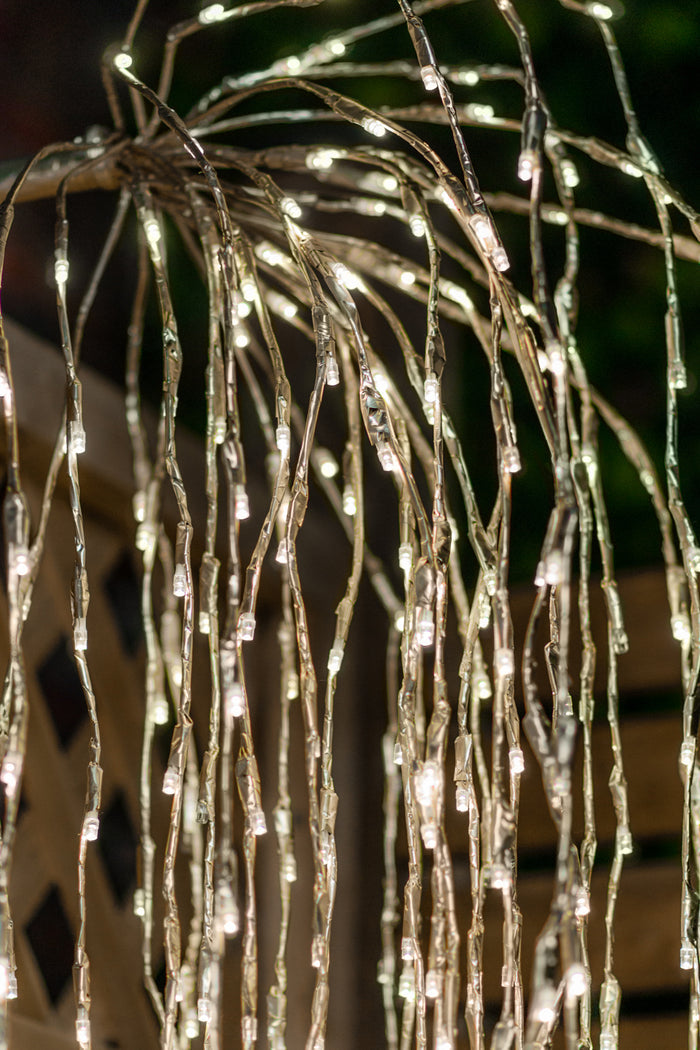 Weeping Willow Branches 440Led HI-LINE GIFT LTD.