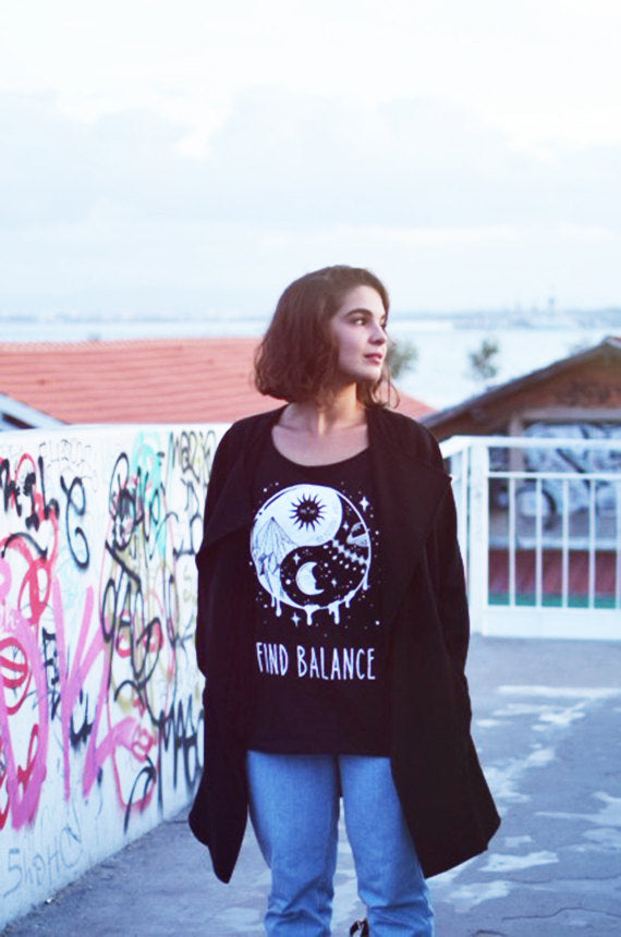 Yin Yang And Good Vibes T-Shirt